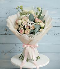 Букет цветов из:  Розы и Лизиантусы в Шведино