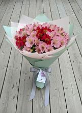 Букет цветов из:  Альстромерии #REPLACE_PRED# Шведино