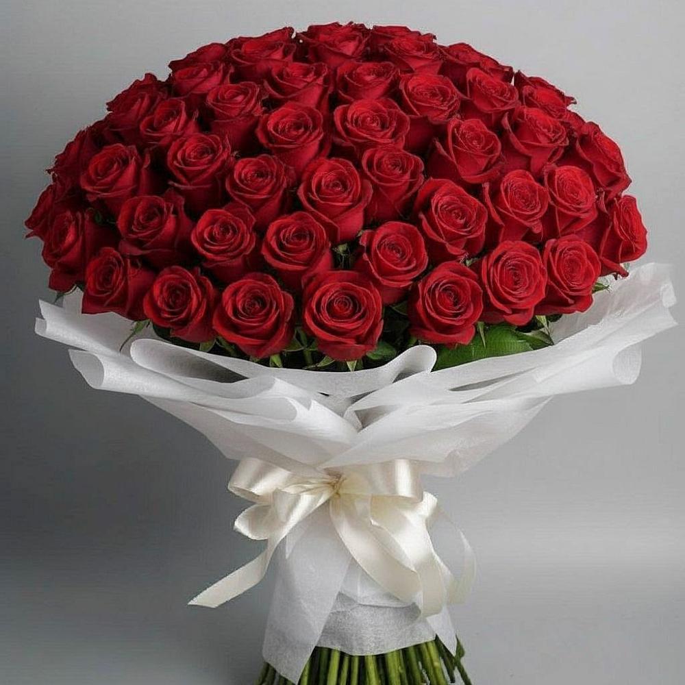 Букет 101 Красная роза Блэк Мэджик в Шведино
