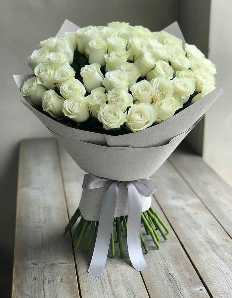 Букет 35 Белых роз в Шведино