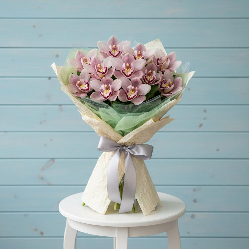 Букет цветов из: Орхидеи и Розы в Шведино