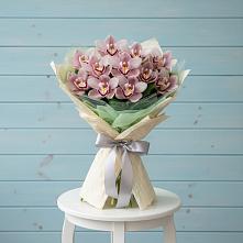 Букет цветов из:  Орхидеи и Розы в Шведино
