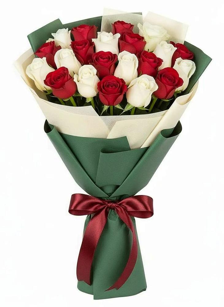 Букет Микс из красных и белых роз в Шведино