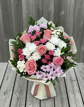 Букет цветов из:  Альстромерии, Гвоздики, Розы и Хризантемы в Шведино