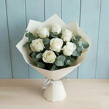 Букет Белые розы в Эвкалипте в Шведино