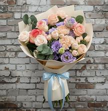 Букет цветов из:  Розы, Лизиантусы и Гвоздики #REPLACE_PRED# Шведино