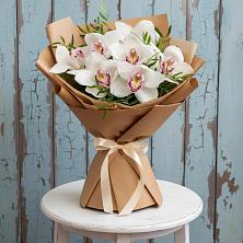 Букет цветов из:  Орхидеи и Розы в Шведино